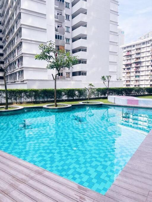 Promoconnected Train 2 Bedroom Above Mall Pangsapuri *